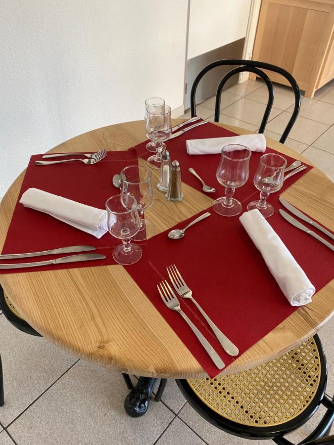 Hotel Restaurant Olympe Aix-en-Provence Ngoại thất bức ảnh